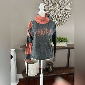 Nikita sweatshirt‎